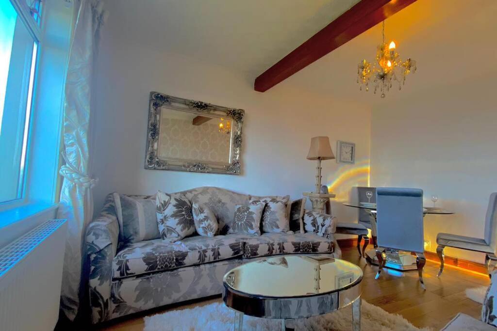 Beautiful Sea View 2 Bed Home Port Glasgow Eksteriør billede