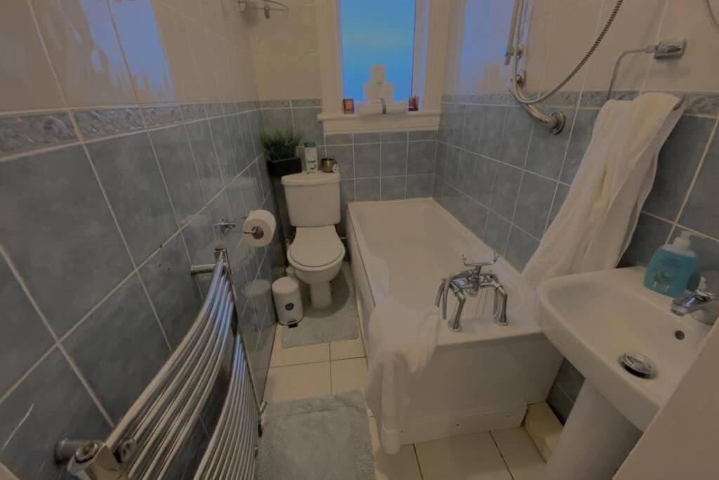 Beautiful Sea View 2 Bed Home Port Glasgow Eksteriør billede