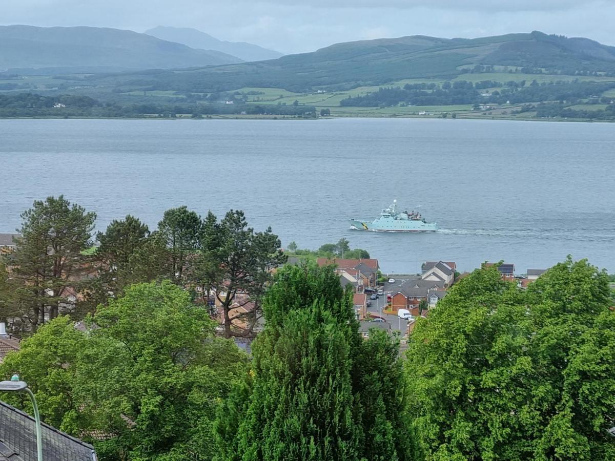 Beautiful Sea View 2 Bed Home Port Glasgow Eksteriør billede
